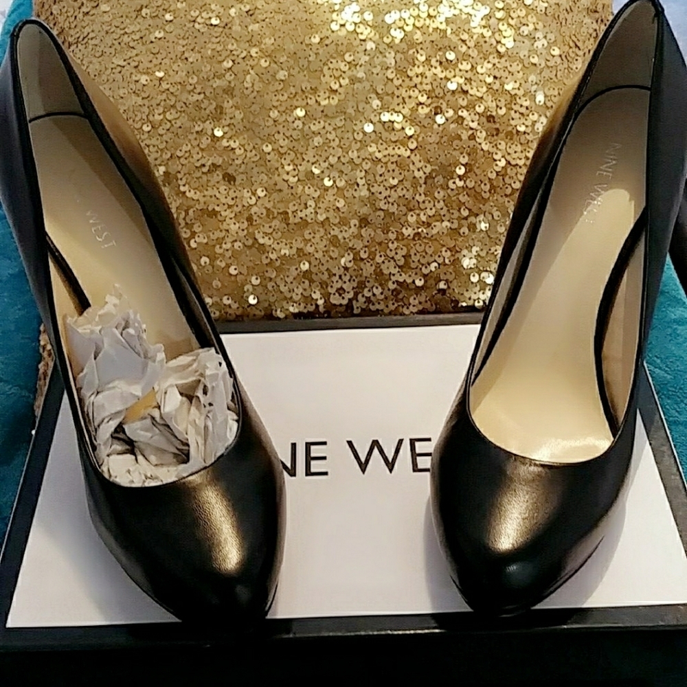 Nine West Heel, never worn!